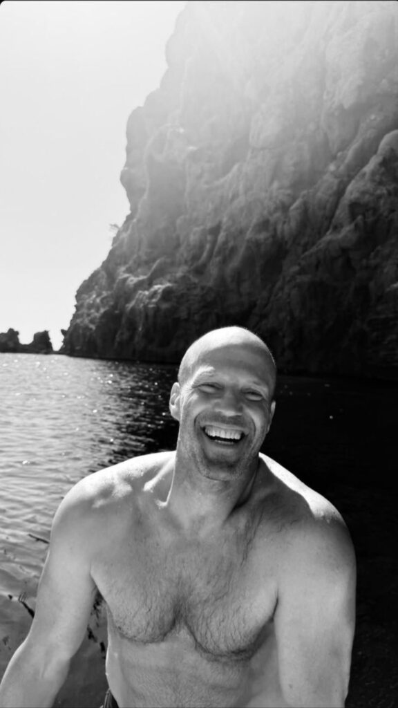 Jason Statham shirtless